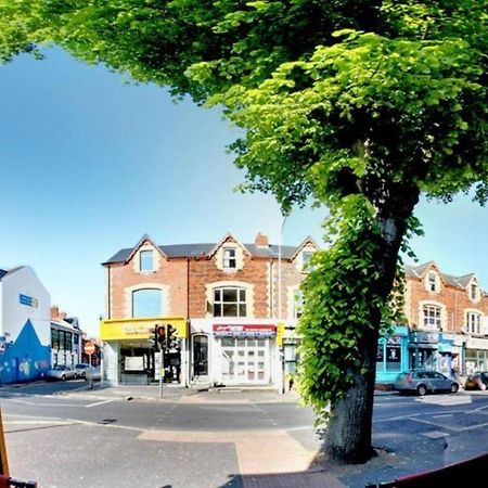 Queens Quarter Townhouse 2 Belfast Bagian luar foto
