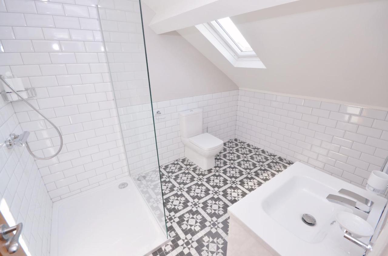Queens Quarter Townhouse 2 Belfast Bagian luar foto
